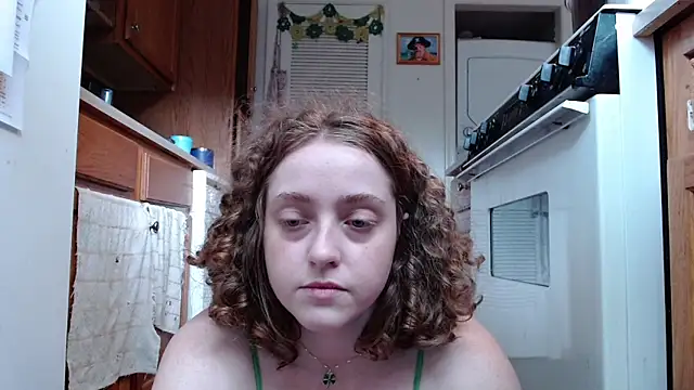 DeliaBlew online show from 05.22.26