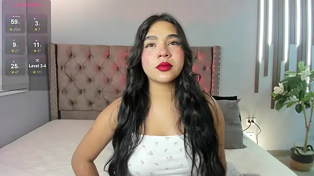 Mylarossi online show from 12.04.25