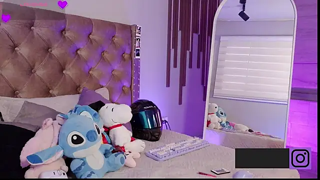 Mylarossi online show from 03.20.26