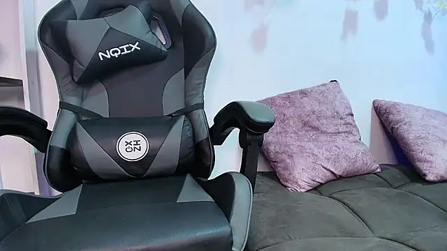 brunette candyy  online show from 01.10.26