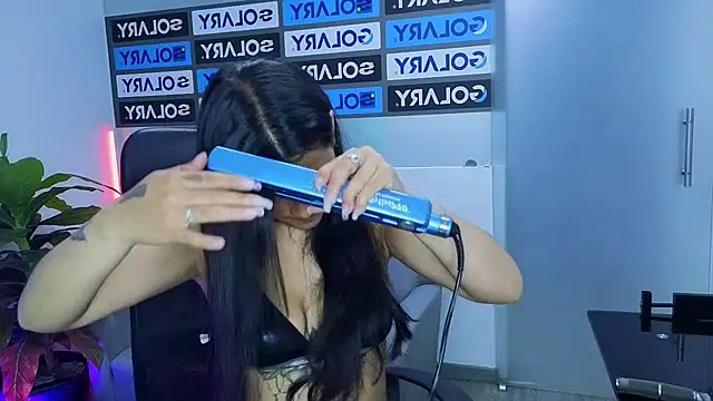 ScarlethJonz online show from 12.16.25