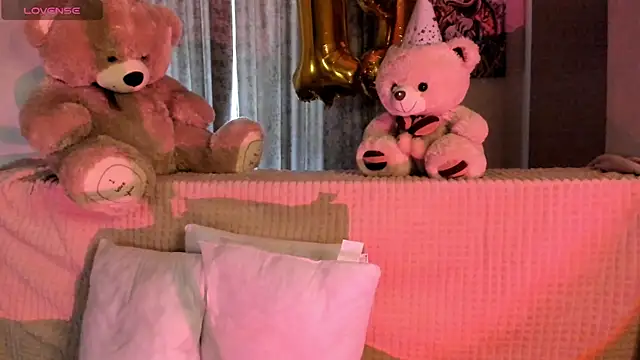 Snapshot of boobsfireee chatting on 01.15.26 boobsfireee online show from 01.15.26