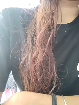 RADHIKA-1143 online show from 12.22.25