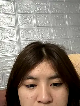 Snapshot of Cheerful-girl chatting on 11.30.25 Cheerful-girl online show from 11.30.25