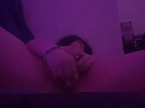 Snapshot of shaskittles_ chatting on 01.08.26 shaskittles online show from 01.08.26