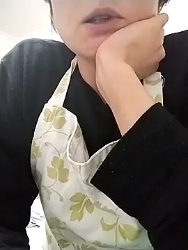 Snapshot of Amy01112 chatting on 04.13.26 Amy01112 online show from 04.13.26