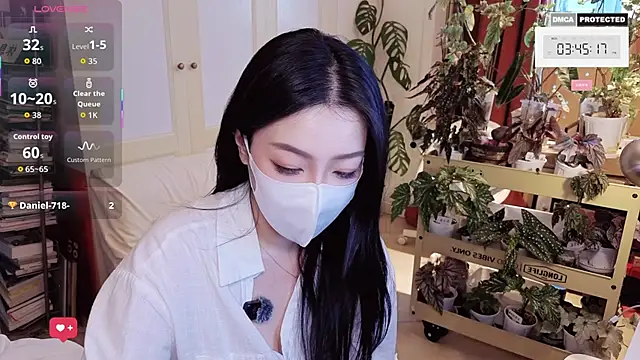 nayomi 34f online show from 04.20.26