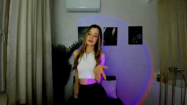 Snapshot of MidnighteAura chatting on 01.16.26 MidnighteAura online show from 01.16.26