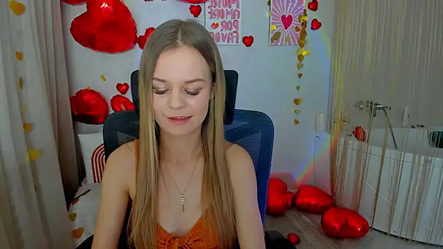 Snapshot of MidnighteAura chatting on 02.02.26 MidnighteAura online show from 02.02.26