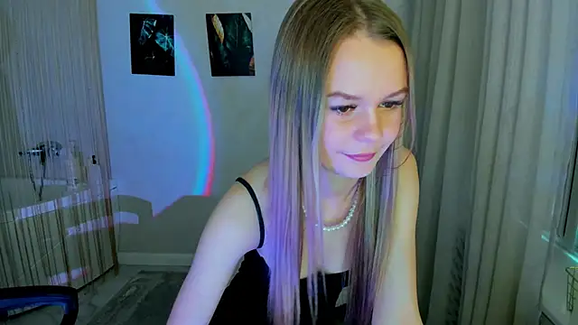 Snapshot of MidnighteAura chatting on 03.14.26 MidnighteAura online show from 03.14.26