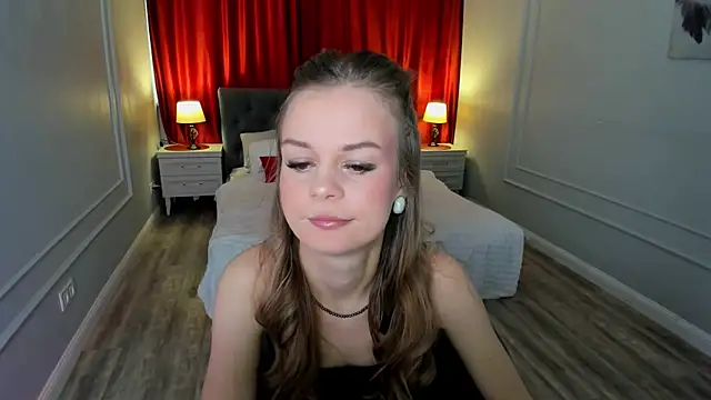 Snapshot of MidnighteAura chatting on 04.04.26 MidnighteAura online show from 04.04.26