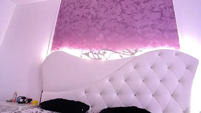 RavenFoxxy online show from 05.21.26
