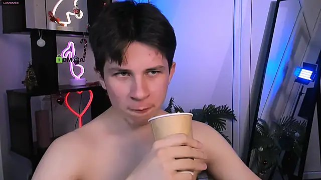 Snapshot of leo_valor chatting on 01.14.26 leo valor online show from 01.14.26