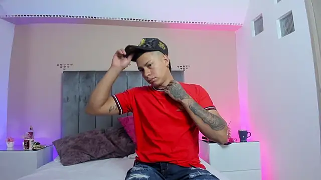 Snapshot of kaylaa_sex chatting on 02.24.26 kaylaa sex online show from 02.24.26