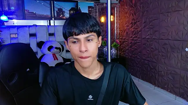 StormLuxX online show from 01.08.26