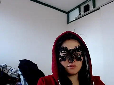 Snapshot of MisNicol chatting on 02.16.26 MisNicol online show from 02.16.26