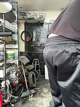 Johan stick online show from 12.19.25