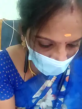 Snapshot of Tamil_Pallavi chatting on 12.04.25 Tamil Pallavi online show from 12.04.25