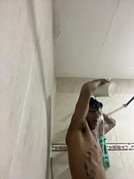 Snapshot of vispera chatting on 01.15.26 vispera online show from 01.15.26