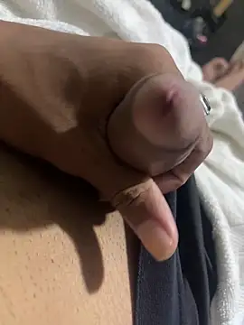 Snapshot of vispera chatting on 02.13.26 vispera online show from 02.13.26