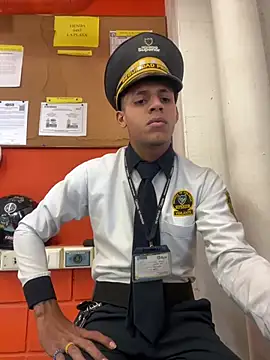 Snapshot of vispera chatting on 02.25.26 vispera online show from 02.25.26