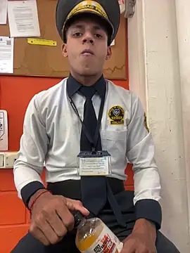 Snapshot of vispera chatting on 04.12.26 vispera online show from 04.12.26