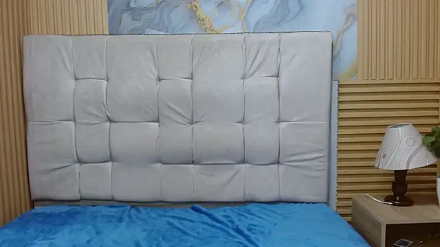 Snapshot of millyjones303av chatting on 12.02.25 millyjones303av online show from 12.02.25