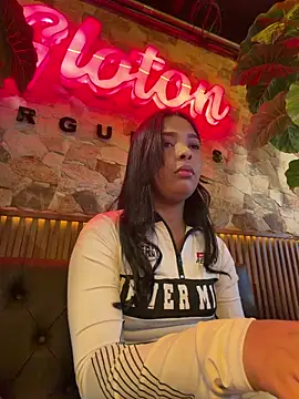 MIAROGGERSS online show from 12.20.25