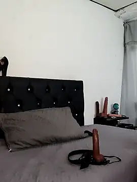 nyloncouple777 online show from 01.31.26