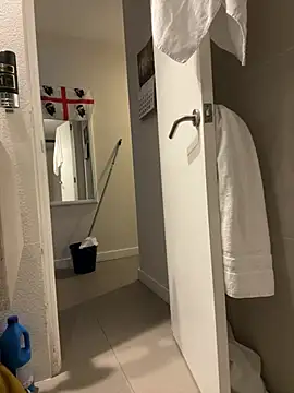 Snapshot of andresbale chatting on 02.04.26 andresbale online show from 02.04.26