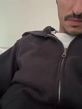 Snapshot of andresbale chatting on 02.11.26 andresbale online show from 02.11.26