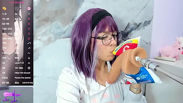 sofia shadow  online show from 03.05.26