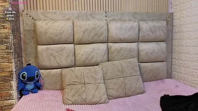 ValeryMorales online show from 12.23.25