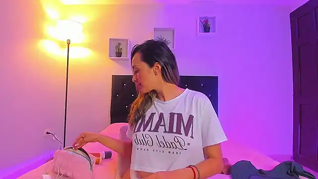 Victoria Rose  online show from 03.28.26