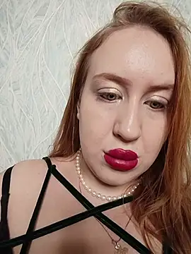 ElonaFox online show from 12.03.25