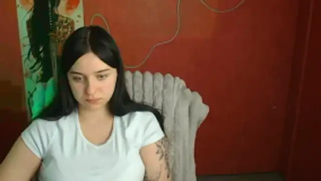 Snapshot of Lilu_May chatting on 04.24.26 Lilu May online show from 04.24.26