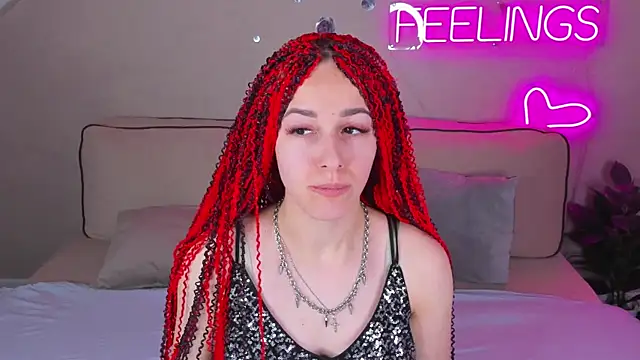 Snapshot of Linda_Jonys chatting on 12.23.25 Linda Jonys online show from 12.23.25