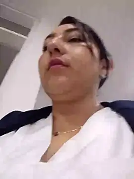 Valeria montana  online show from 03.03.26