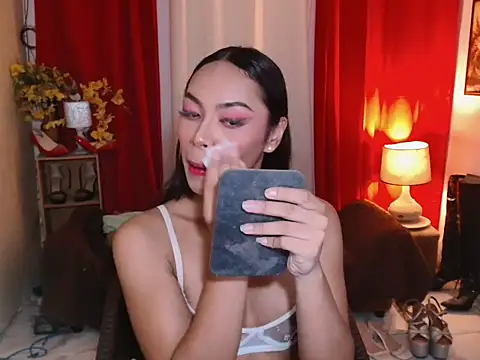 kylieEmparado online show from 06.14.26