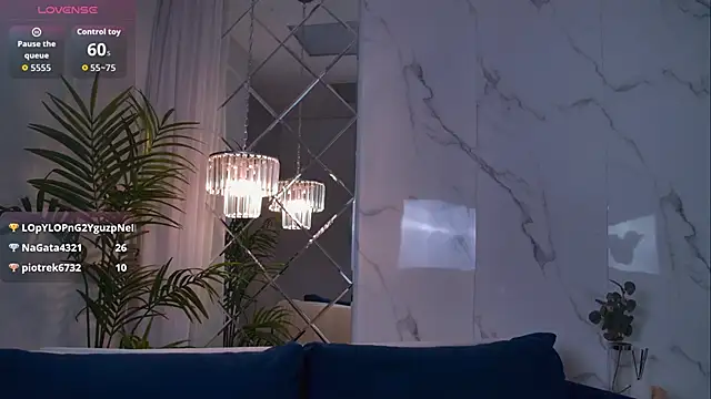 LisaDeviss online show from 01.18.26