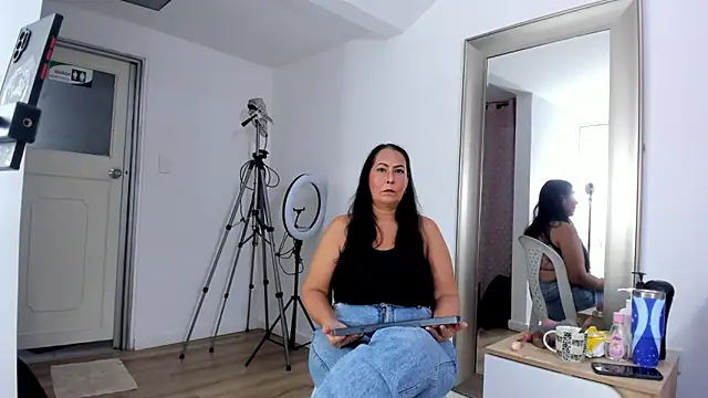 Sara BigAss- online show from 04.07.26