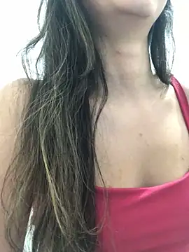 bellastormi  online show from 12.21.25