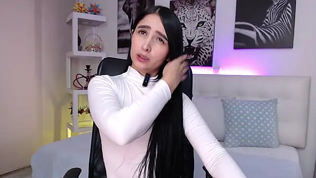 mialiore online show from 12.19.25