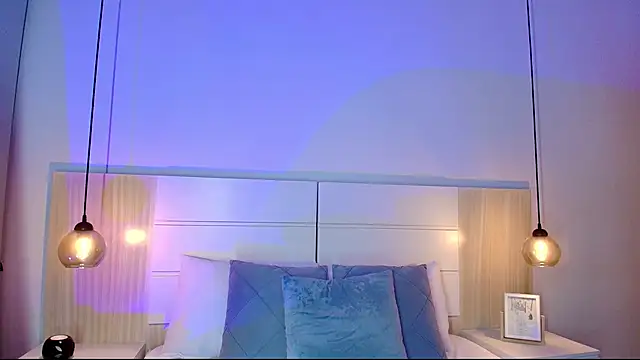 Snapshot of tamara_walter chatting on 12.19.25 tamara walter online show from 12.19.25