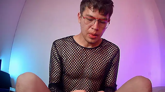 Snapshot of nicolatinboy chatting on 02.25.26 nicolatinboy online show from 02.25.26