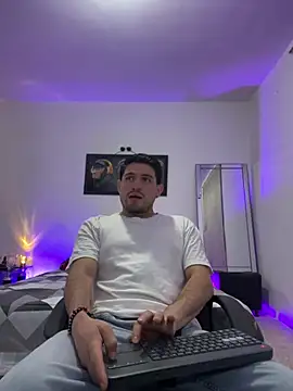 williamsmiiths16 online show from 05.08.26