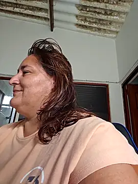 Snapshot of VioletBruces chatting on 04.05.26 VioletBruces online show from 04.05.26