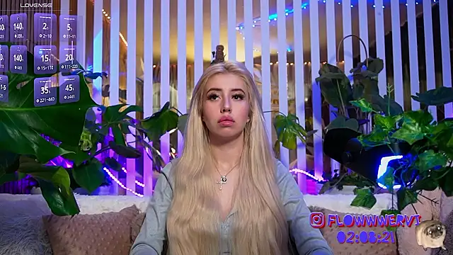 Snapshot of FlowweerGirl chatting on 02.16.26 FlowweerGirl online show from 02.16.26