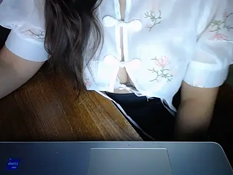 maian love online show from 12.17.25