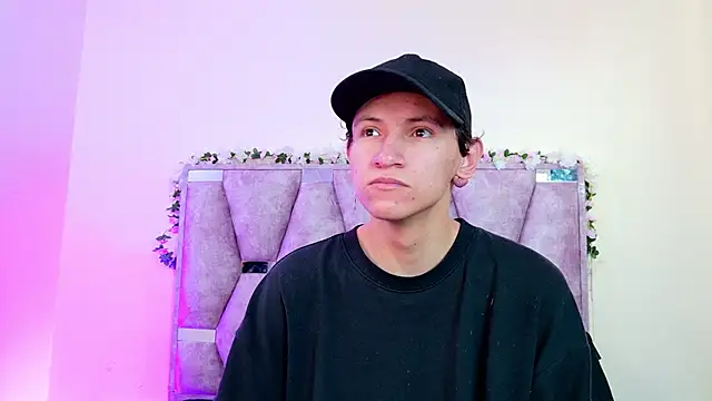 Snapshot of iris_and_damian chatting on 03.18.26 iris and damian online show from 03.18.26